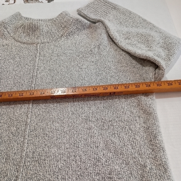 J Jill High Neck Soft Gray Sweater Size Large Longer Tunic Style - Picture 5 of 9
